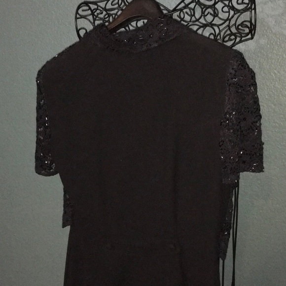 Debra Michael Women's Pant Suit - Picture 8 of 10